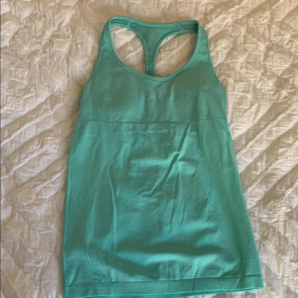 Lululemon workout shirt